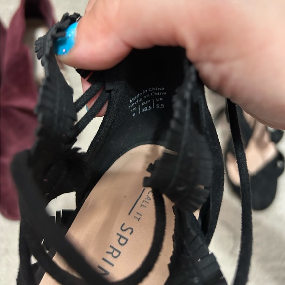 Call it spring black sandals - Picture 3 of 3